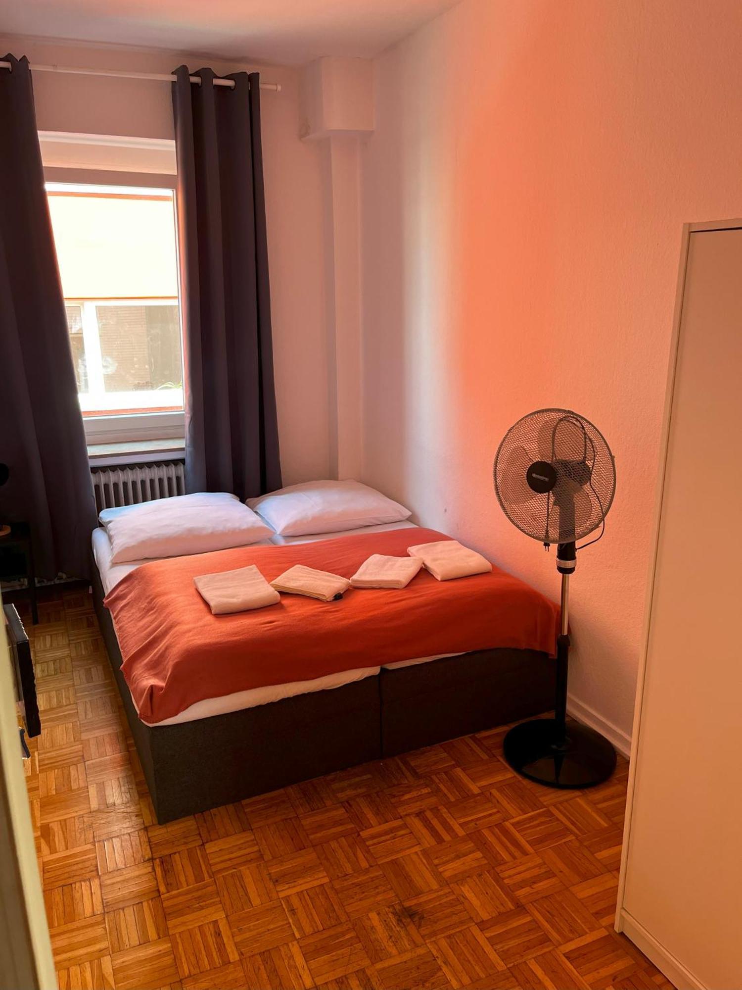 Private At Heumarkt, Center Hostel Köln