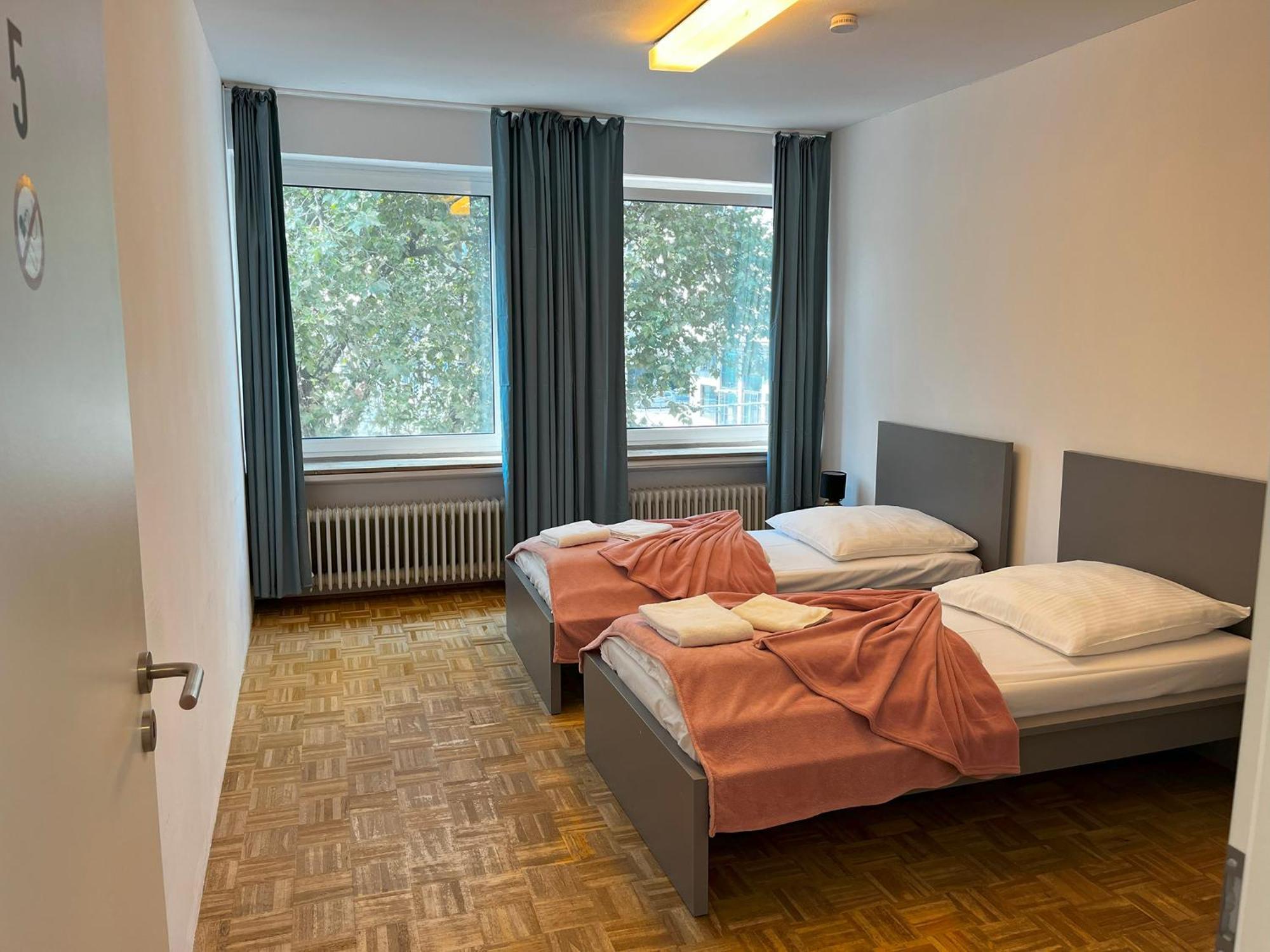 Private At Heumarkt, Center Hostel Köln